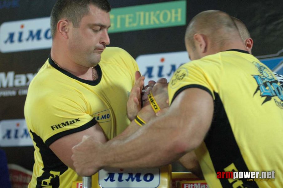 Lion Cup 2012 - Fitmax Challenge # Armwrestling # Armpower.net