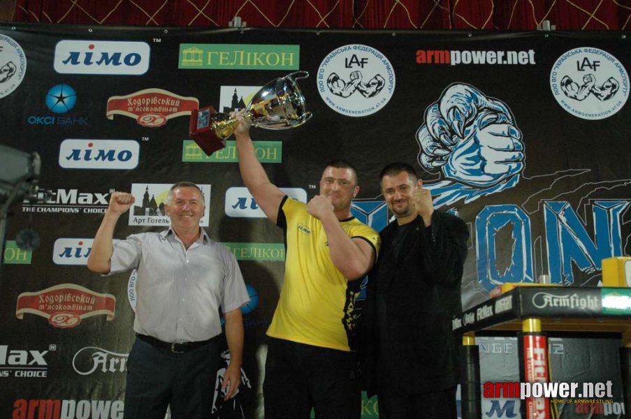 Lion Cup 2012 - Fitmax Challenge # Armwrestling # Armpower.net