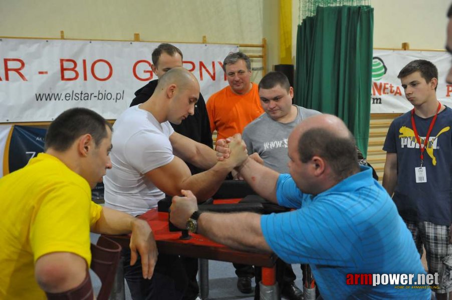 Debiuty 2012 - Stare Miasto # Siłowanie na ręce # Armwrestling # Armpower.net