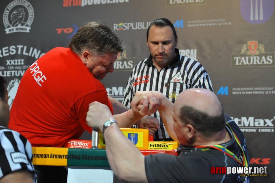 Euroarm 2013 - day 2 - right hand junior, masters, disabled # Armwrestling # Armpower.net