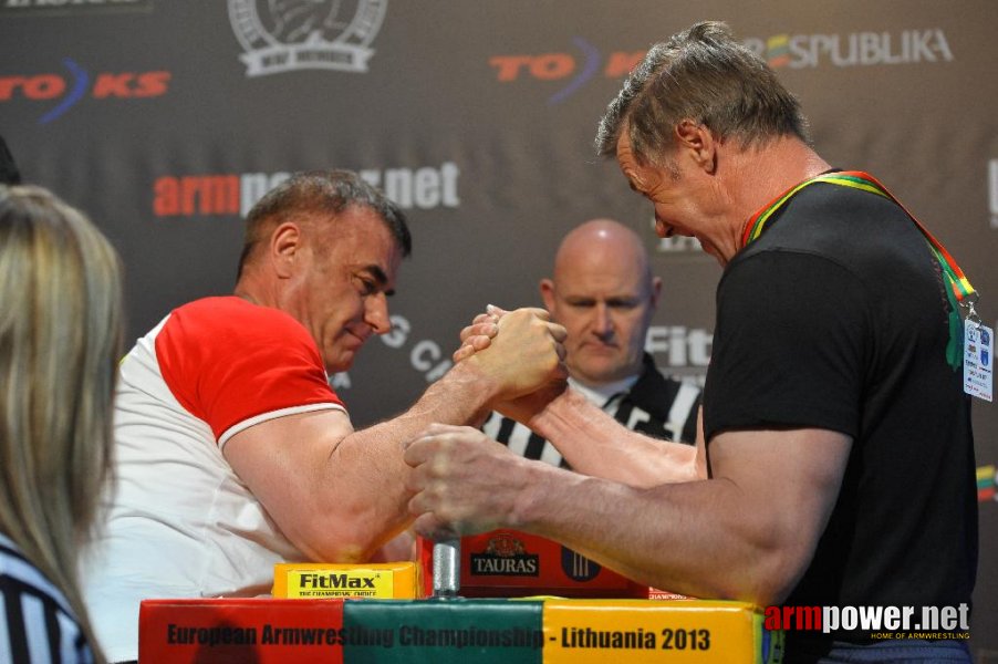 Euroarm 2013 - day 2 - right hand junior, masters, disabled # Siłowanie na ręce # Armwrestling # Armpower.net