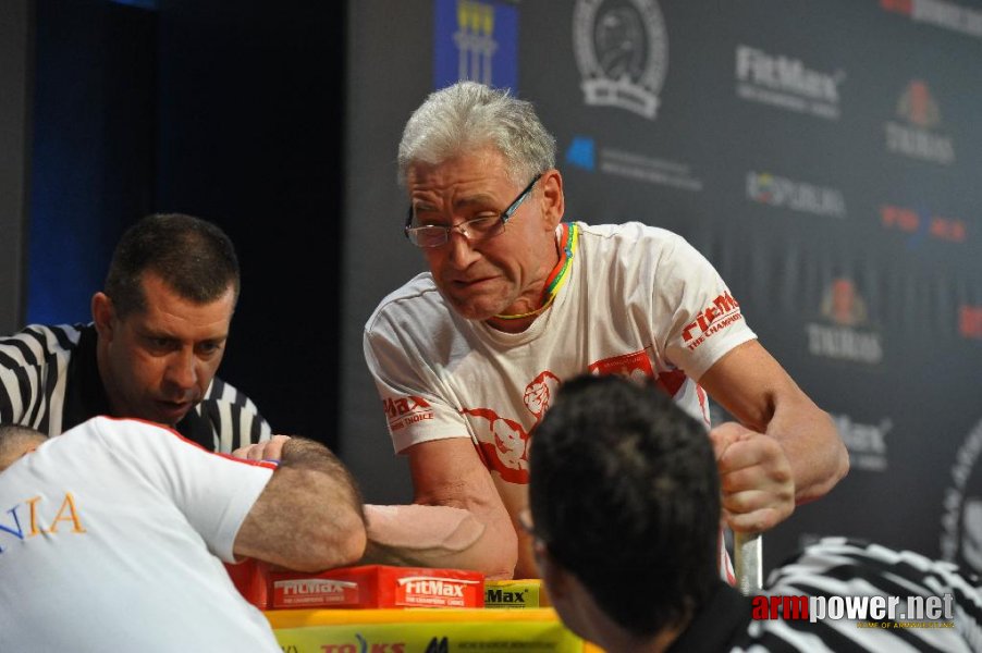 Euroarm 2013 - day 2 - right hand junior, masters, disabled # Armwrestling # Armpower.net