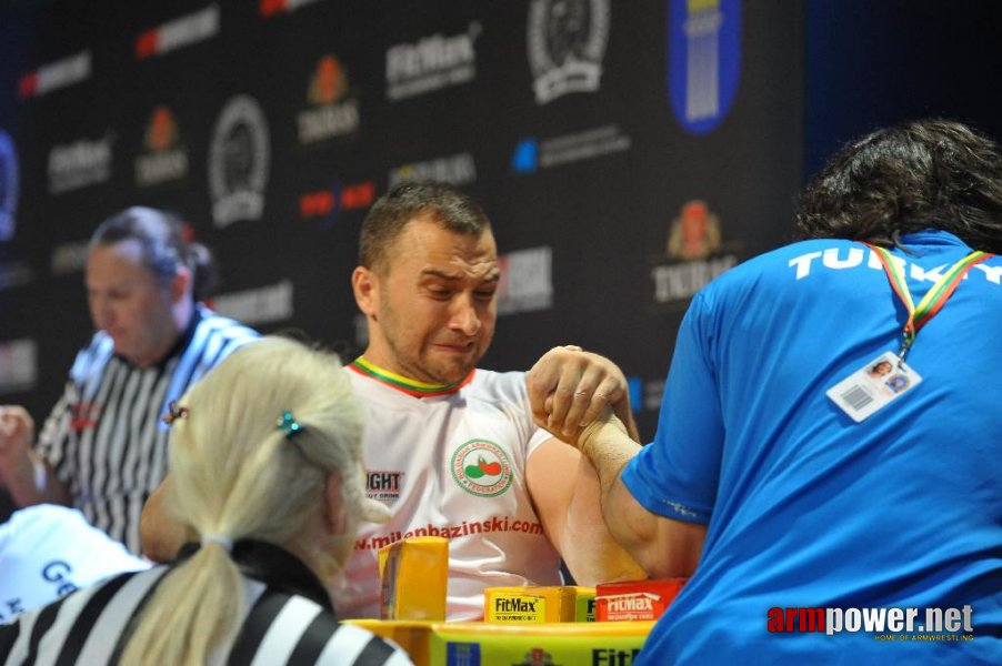 Euroarm 2013 - day 3 - left hand juniors 21, seniors # Armwrestling # Armpower.net