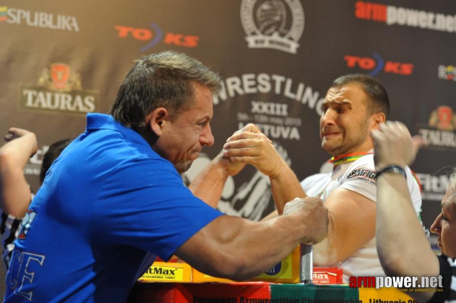 Euroarm 2013 - day 3 - left hand juniors 21, seniors # Armwrestling # Armpower.net