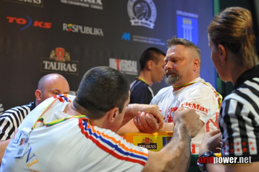 Euroarm 2013 - day 3 - left hand juniors 21, seniors # Armwrestling # Armpower.net