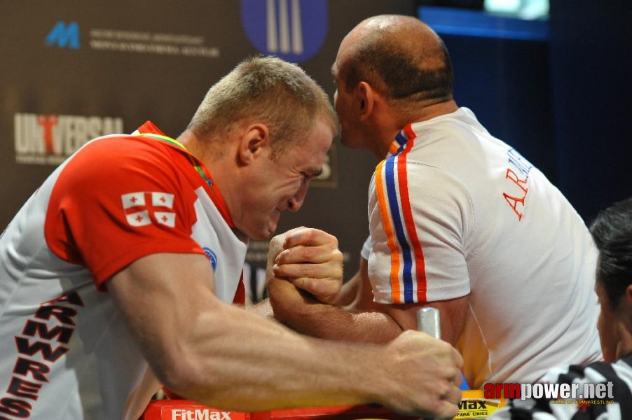 Euroarm 2013 - day 3 - left hand juniors 21, seniors # Armwrestling # Armpower.net