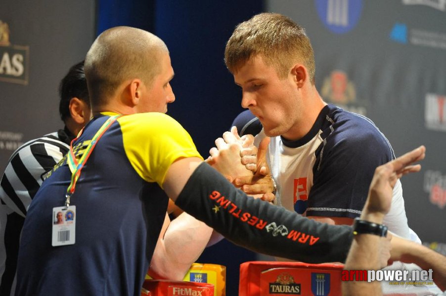 Euroarm 2013 - day 3 - left hand juniors 21, seniors # Armwrestling # Armpower.net