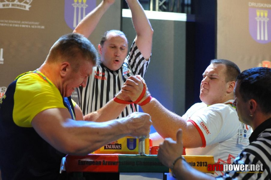 Euroarm 2013 - day 3 - left hand juniors 21, seniors # Armwrestling # Armpower.net