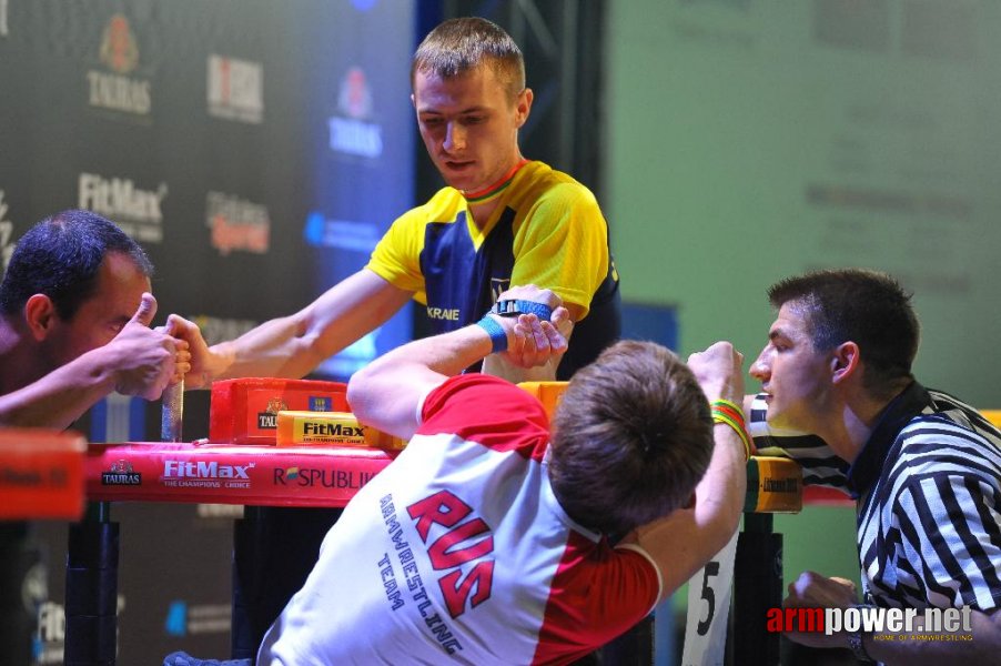 Euroarm 2013 - day 3 - left hand juniors 21, seniors # Siłowanie na ręce # Armwrestling # Armpower.net