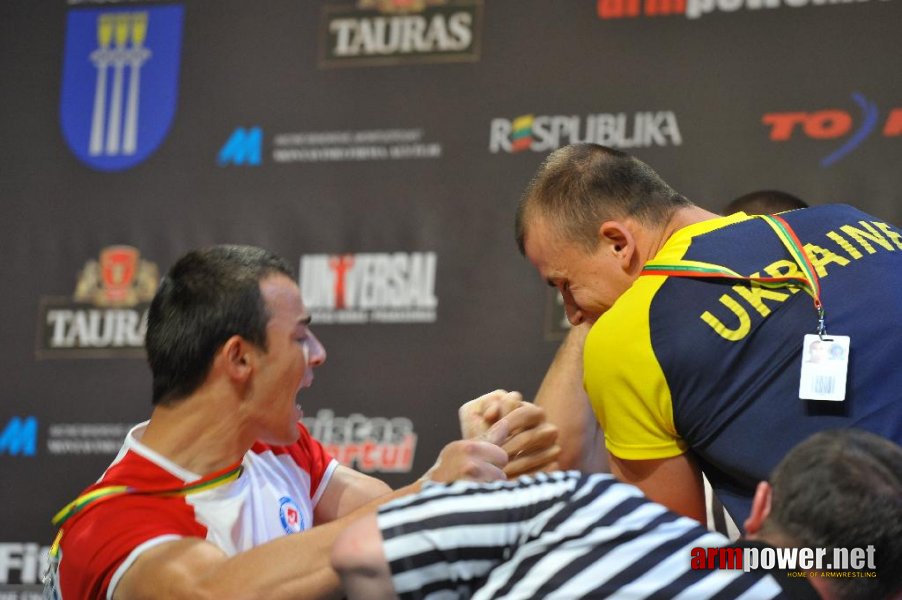 Euroarm 2013 - day 3 - left hand juniors 21, seniors # Armwrestling # Armpower.net