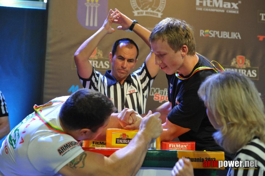 Euroarm 2013 - day 3 - left hand juniors 21, seniors # Armwrestling # Armpower.net