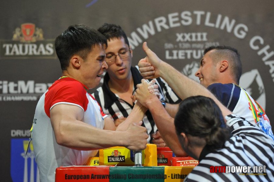 Euroarm 2013 - day 3 - left hand juniors 21, seniors # Armwrestling # Armpower.net