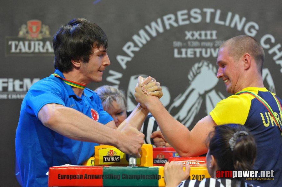 Euroarm 2013 - day 3 - left hand juniors 21, seniors # Armwrestling # Armpower.net