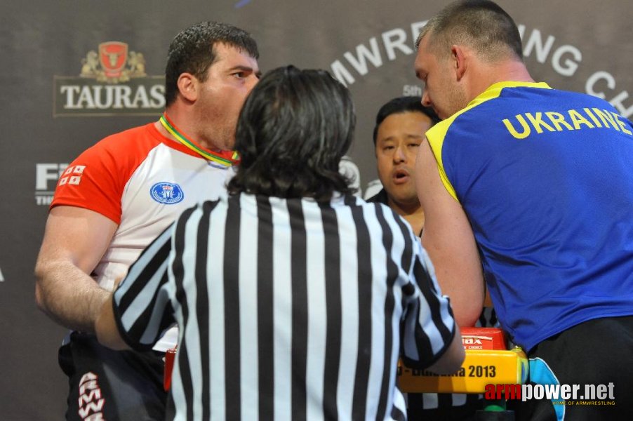 Euroarm 2013 - day 3 - left hand juniors 21, seniors # Siłowanie na ręce # Armwrestling # Armpower.net