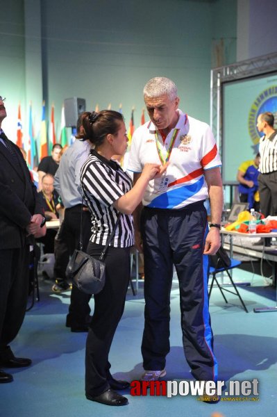 Euroarm 2013 - day 3 - left hand juniors 21, seniors # Armwrestling # Armpower.net