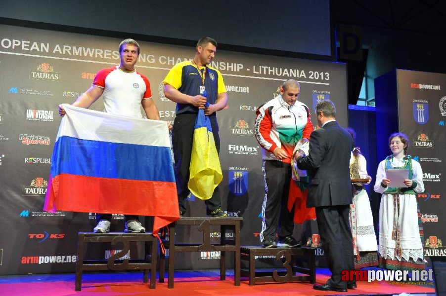 Euroarm 2013 - day 3 - left hand juniors 21, seniors # Armwrestling # Armpower.net