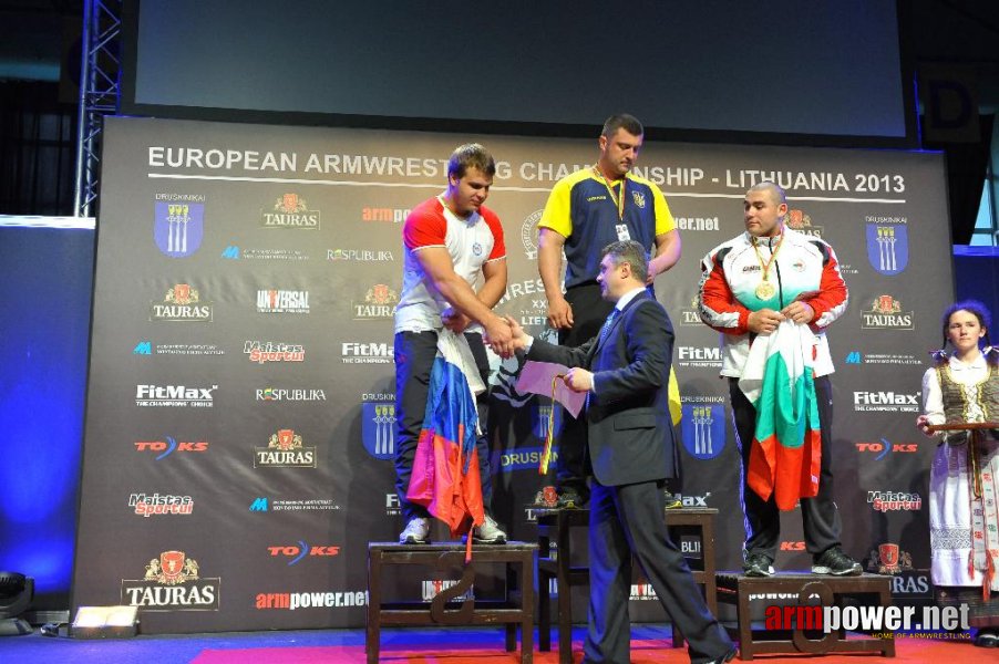 Euroarm 2013 - day 3 - left hand juniors 21, seniors # Armwrestling # Armpower.net