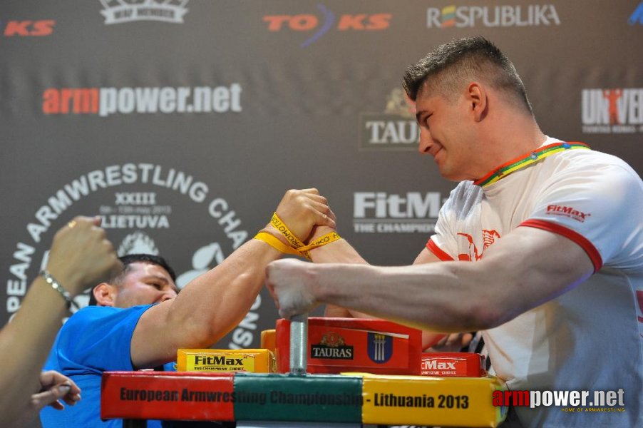 Euroarm 2013 - day 4 - right hand juniors 21, seniors # Siłowanie na ręce # Armwrestling # Armpower.net