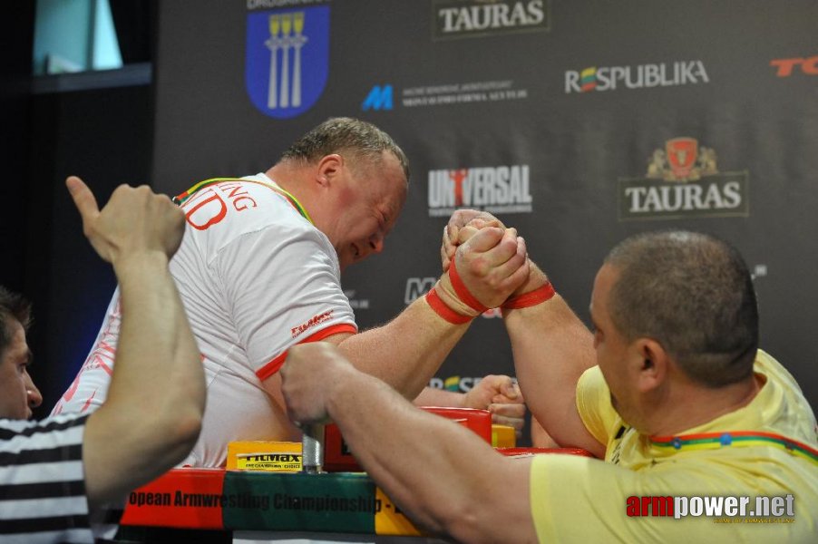 Euroarm 2013 - day 4 - right hand juniors 21, seniors # Armwrestling # Armpower.net