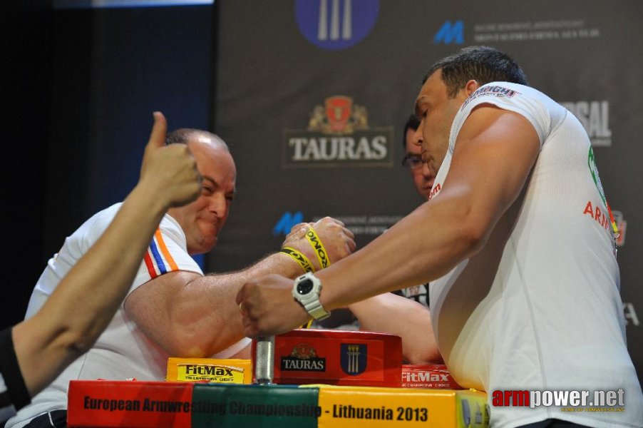 Euroarm 2013 - day 4 - right hand juniors 21, seniors # Siłowanie na ręce # Armwrestling # Armpower.net