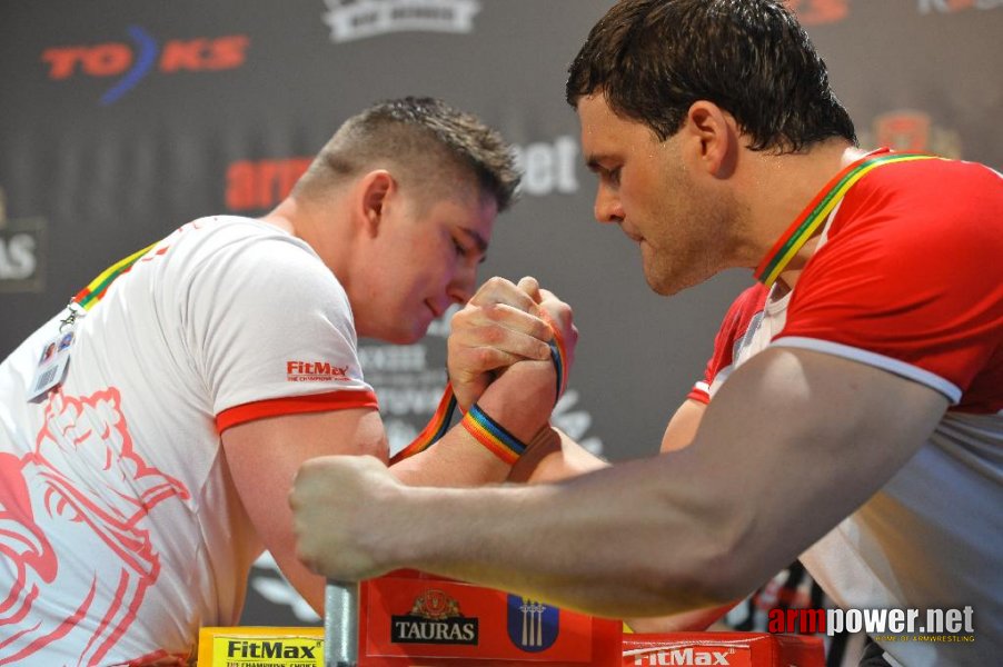 Euroarm 2013 - day 4 - right hand juniors 21, seniors # Siłowanie na ręce # Armwrestling # Armpower.net