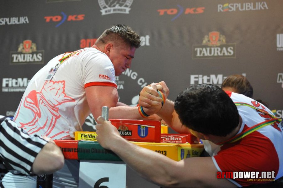 Euroarm 2013 - day 4 - right hand juniors 21, seniors # Armwrestling # Armpower.net