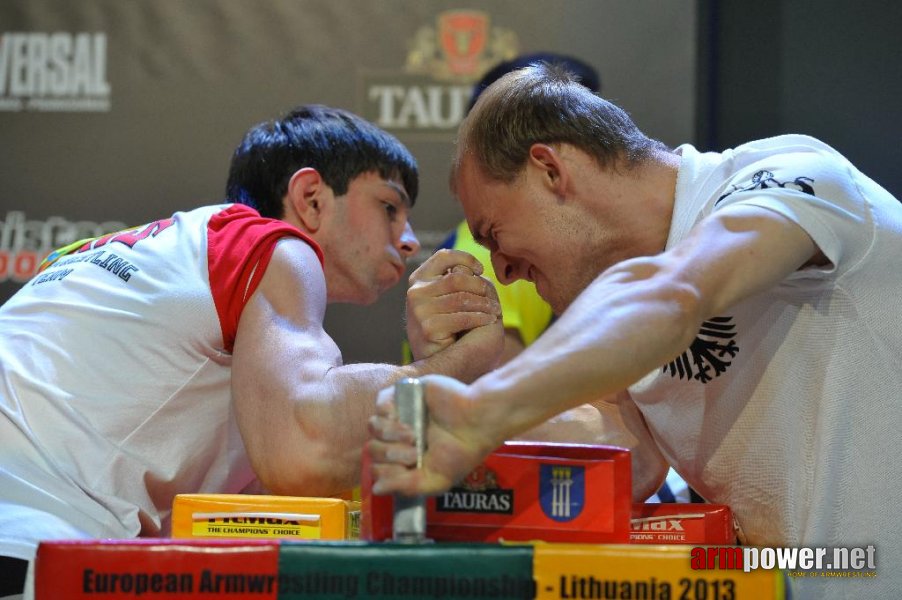 Euroarm 2013 - day 4 - right hand juniors 21, seniors # Armwrestling # Armpower.net