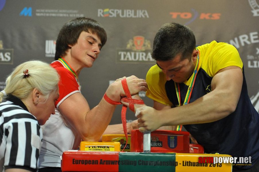 Euroarm 2013 - day 4 - right hand juniors 21, seniors # Armwrestling # Armpower.net