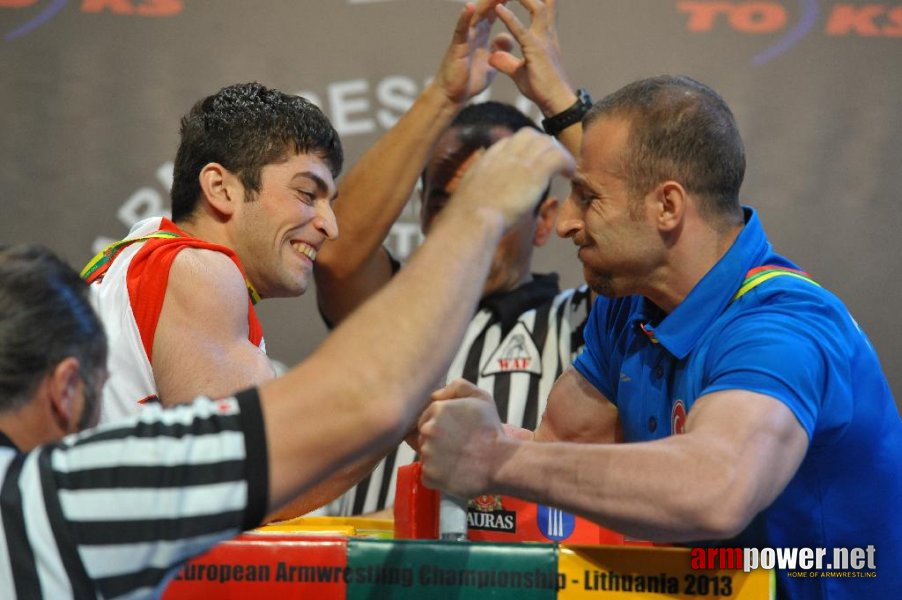 Euroarm 2013 - day 4 - right hand juniors 21, seniors # Armwrestling # Armpower.net