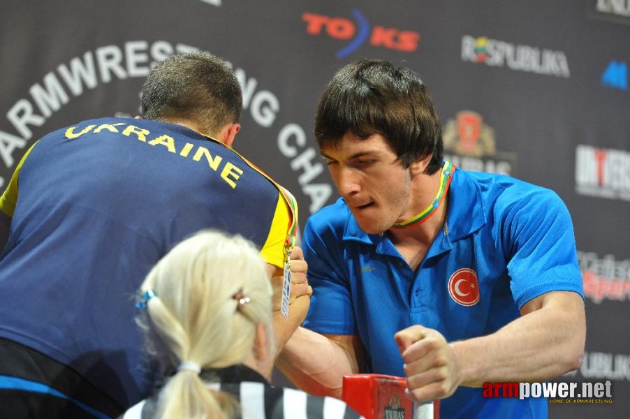 Euroarm 2013 - day 4 - right hand juniors 21, seniors # Siłowanie na ręce # Armwrestling # Armpower.net