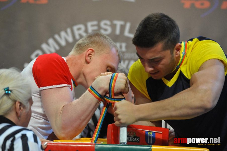 Euroarm 2013 - day 4 - right hand juniors 21, seniors # Siłowanie na ręce # Armwrestling # Armpower.net