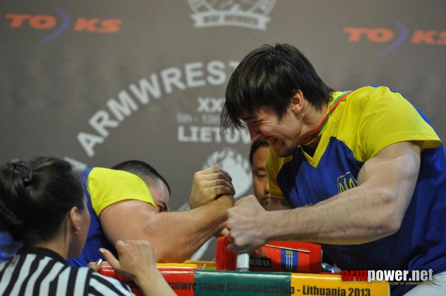 Euroarm 2013 - day 4 - right hand juniors 21, seniors # Armwrestling # Armpower.net