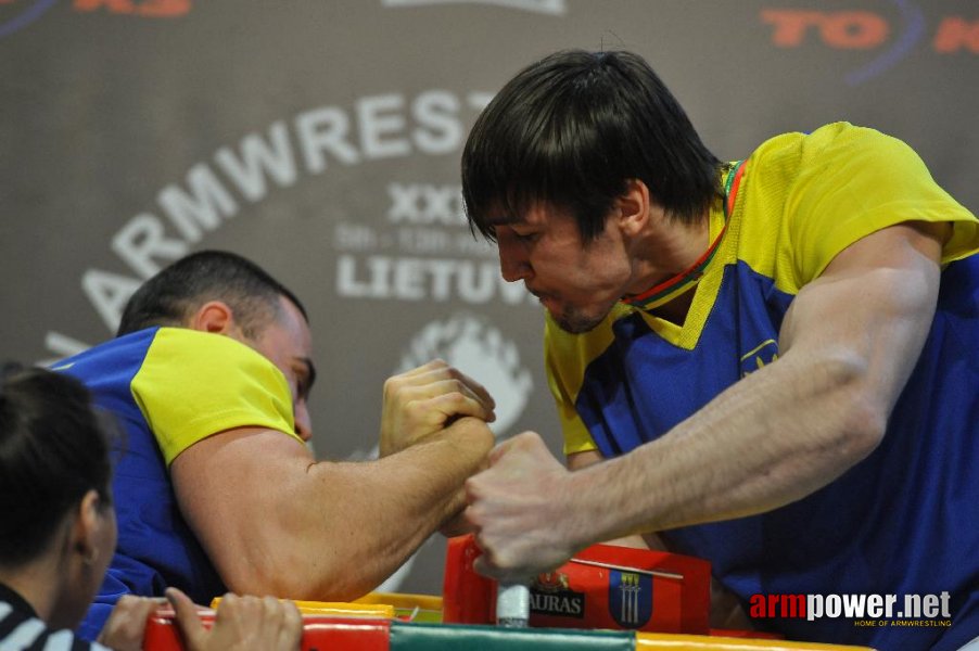 Euroarm 2013 - day 4 - right hand juniors 21, seniors # Siłowanie na ręce # Armwrestling # Armpower.net