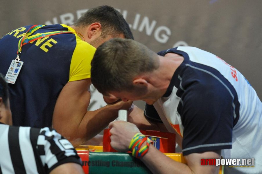 Euroarm 2013 - day 4 - right hand juniors 21, seniors # Siłowanie na ręce # Armwrestling # Armpower.net