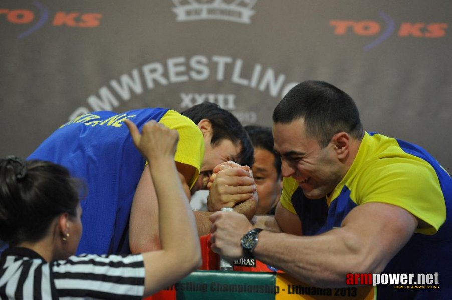 Euroarm 2013 - day 4 - right hand juniors 21, seniors # Siłowanie na ręce # Armwrestling # Armpower.net