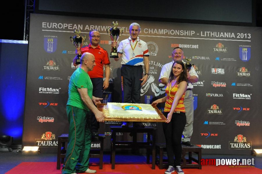 Euroarm 2013 - day 4 - right hand juniors 21, seniors # Siłowanie na ręce # Armwrestling # Armpower.net