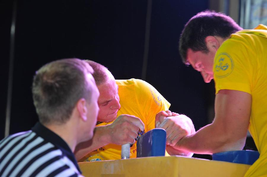 Lion Cup – Fitmax Challenge 2013 # Armwrestling # Armpower.net