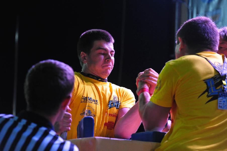 Lion Cup 2013 - Right Hand # Armwrestling # Armpower.net