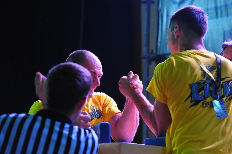 Lion Cup 2013 - Right Hand # Siłowanie na ręce # Armwrestling # Armpower.net