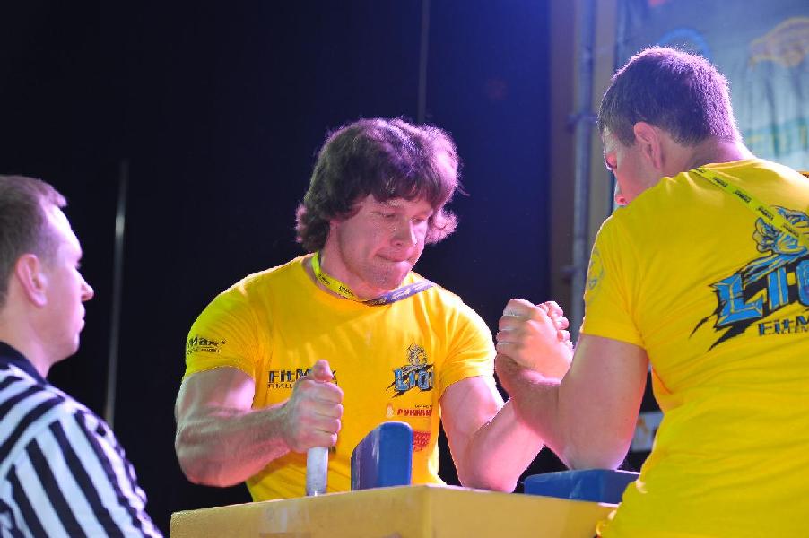 Lion Cup 2013 - Right Hand # Armwrestling # Armpower.net