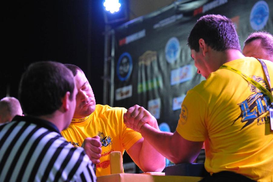 Lion Cup 2013 - Right Hand # Armwrestling # Armpower.net