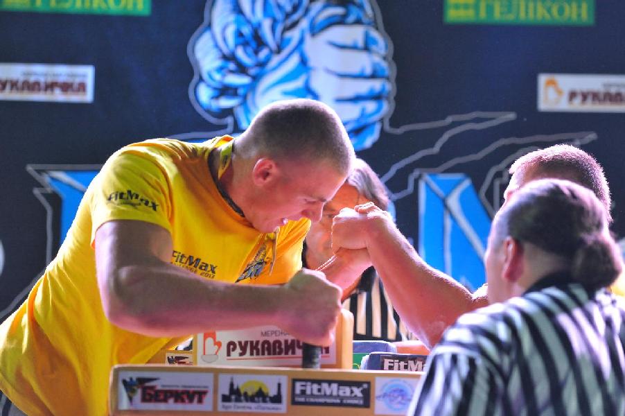 Lion Cup 2013 - Right Hand # Armwrestling # Armpower.net