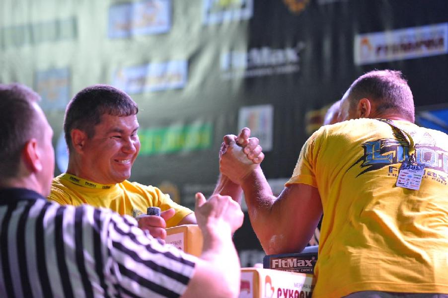 Lion Cup 2013 - Right Hand # Armwrestling # Armpower.net