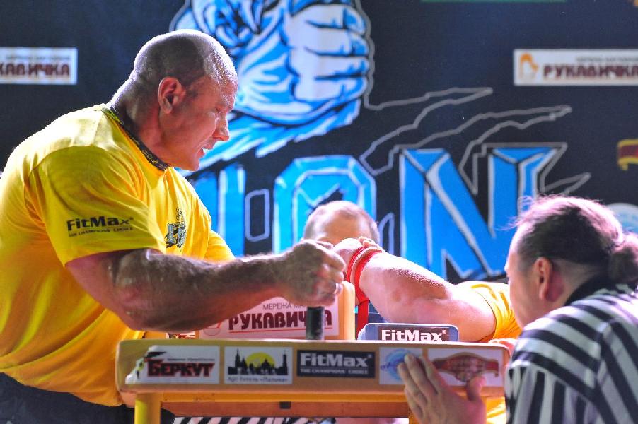 Lion Cup 2013 - Right Hand # Armwrestling # Armpower.net