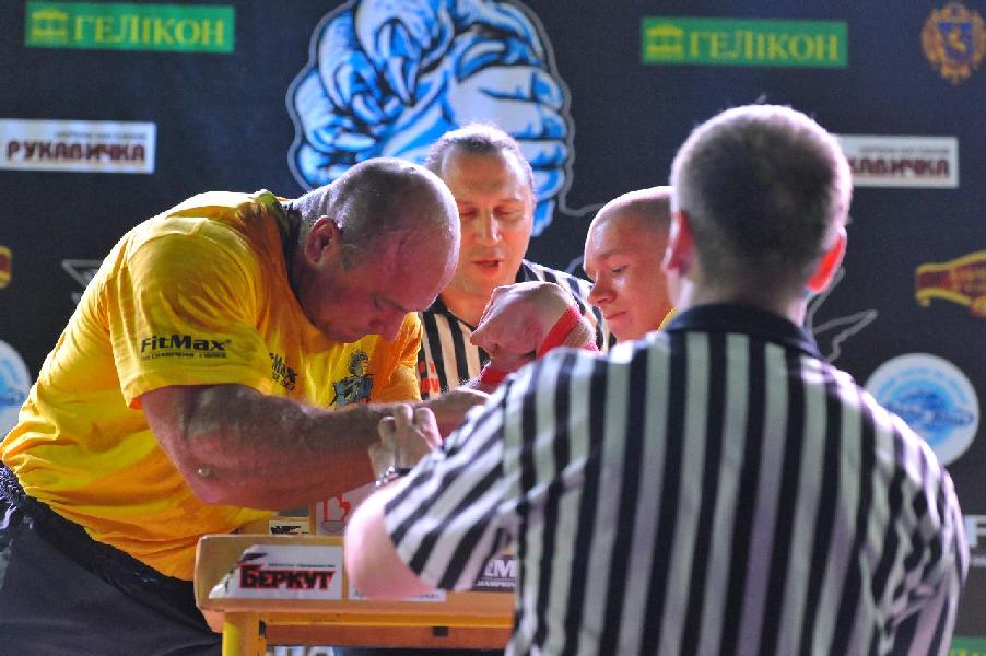 Lion Cup 2013 - Right Hand # Armwrestling # Armpower.net