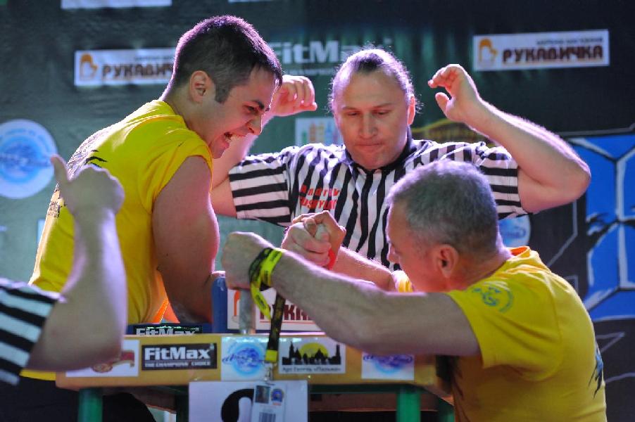 Lion Cup 2013 - Right Hand # Siłowanie na ręce # Armwrestling # Armpower.net