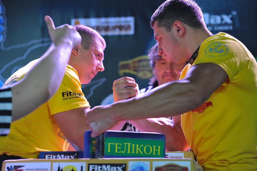 Lion Cup 2013 - Right Hand # Armwrestling # Armpower.net