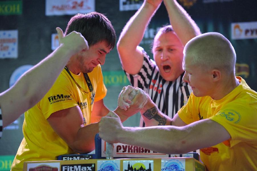 Lion Cup 2013 - Right Hand # Siłowanie na ręce # Armwrestling # Armpower.net