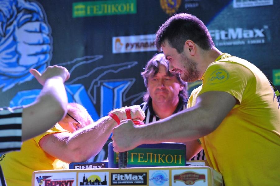 Lion Cup 2013 - Right Hand # Armwrestling # Armpower.net