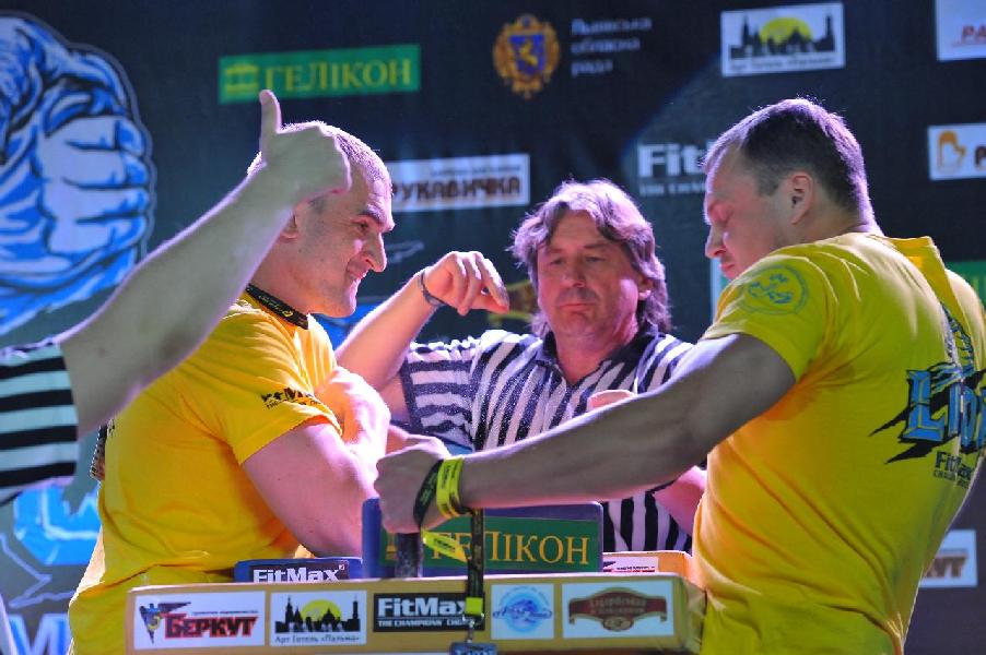 Lion Cup 2013 - Right Hand # Armwrestling # Armpower.net